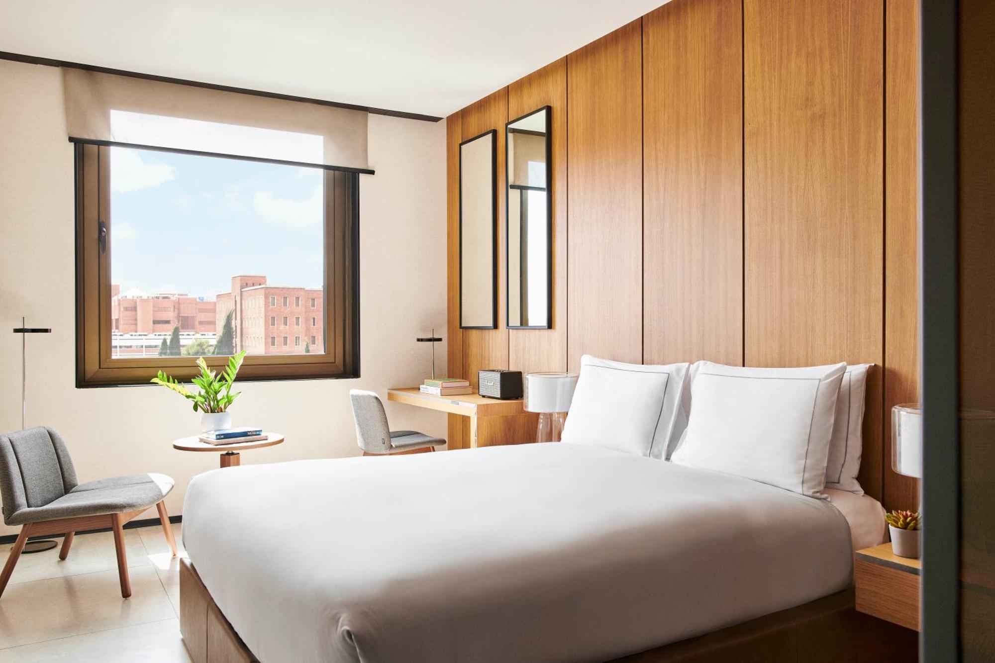 Grand Hyatt Barcelona Ξενοδοχείο Εξωτερικό φωτογραφία A room at the hotel