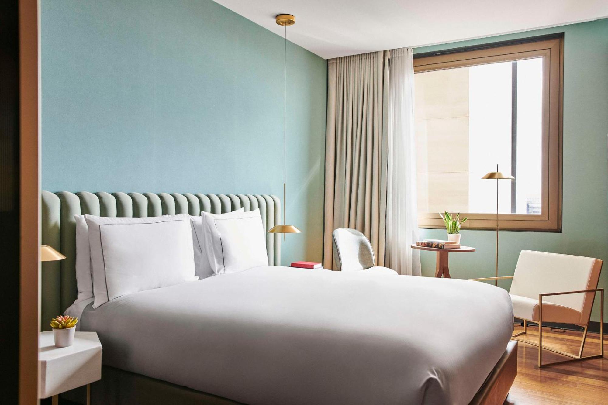 Grand Hyatt Barcelona Ξενοδοχείο Εξωτερικό φωτογραφία A room at the hotel
